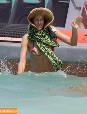 Irina Shayk photo #0841