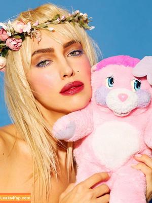 Irina Shayk photo #1377