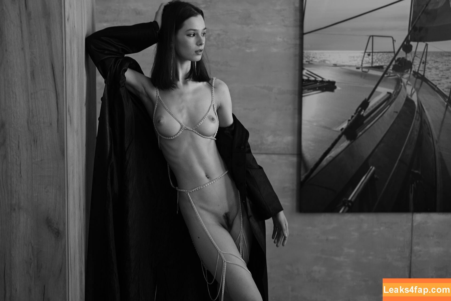 Irina Telicheva / AmberQ / Tasha / irina_tlch слитое фото фото #0171