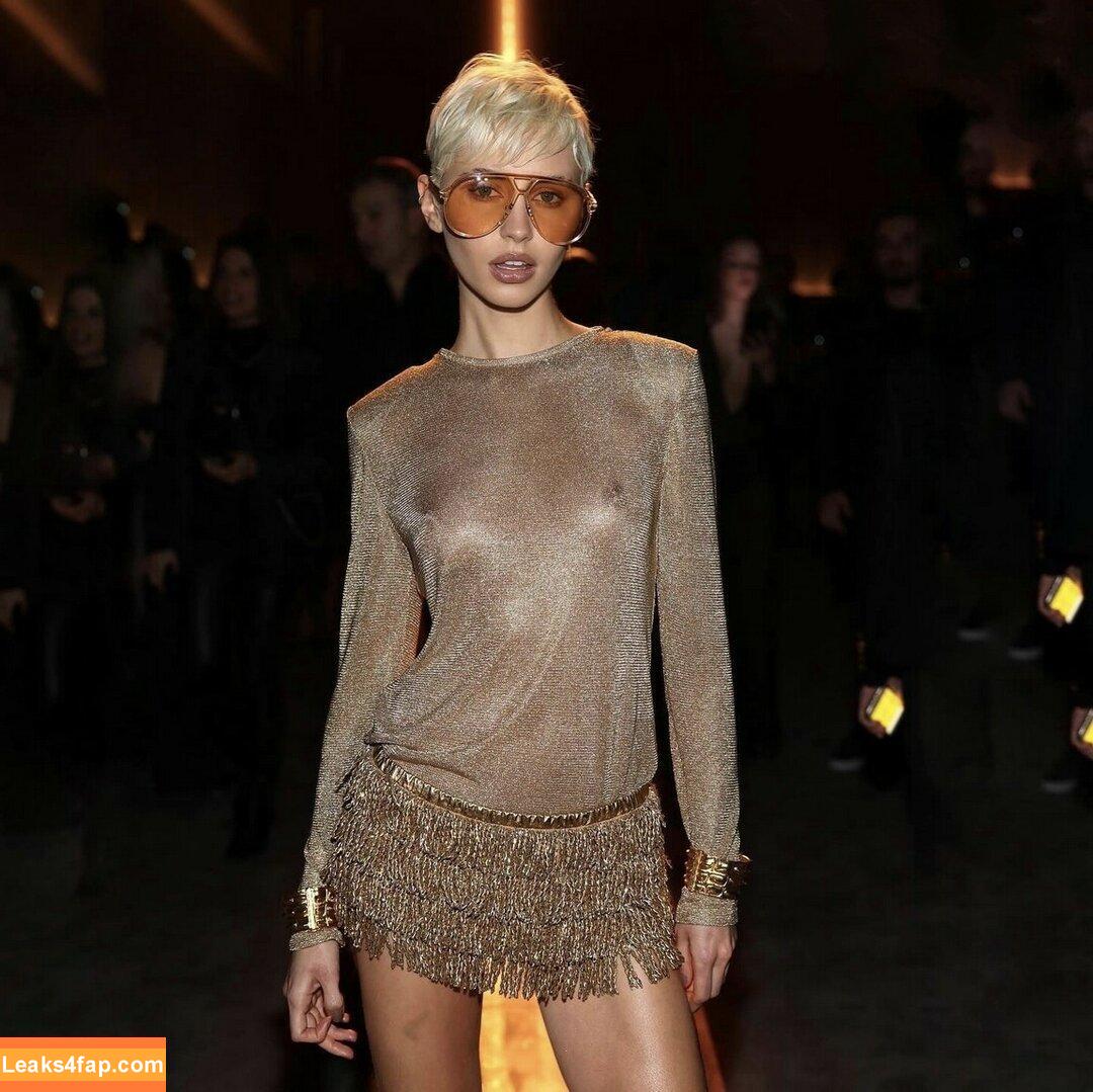 Iris Law / icelandicgirl69 / lirisaw leaked photo photo #0037