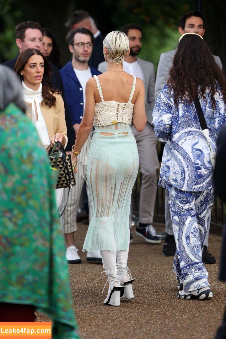 Iris Law / icelandicgirl69 / lirisaw leaked photo photo #0039