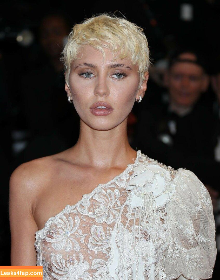 Iris Law / icelandicgirl69 / lirisaw leaked photo photo #0062