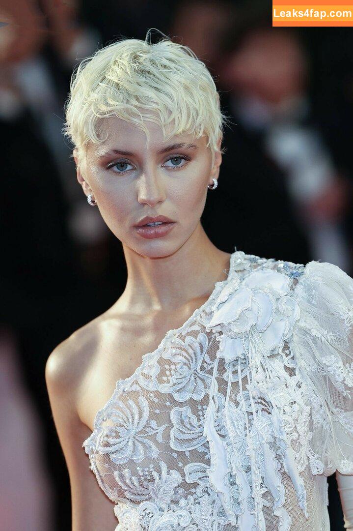 Iris Law / icelandicgirl69 / lirisaw leaked photo photo #0070