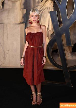 Iris Law photo #0287