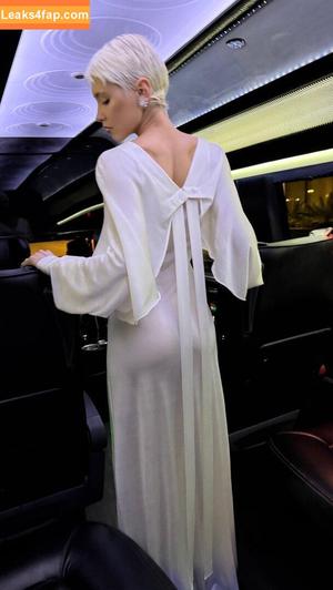 Iris Law photo #0291