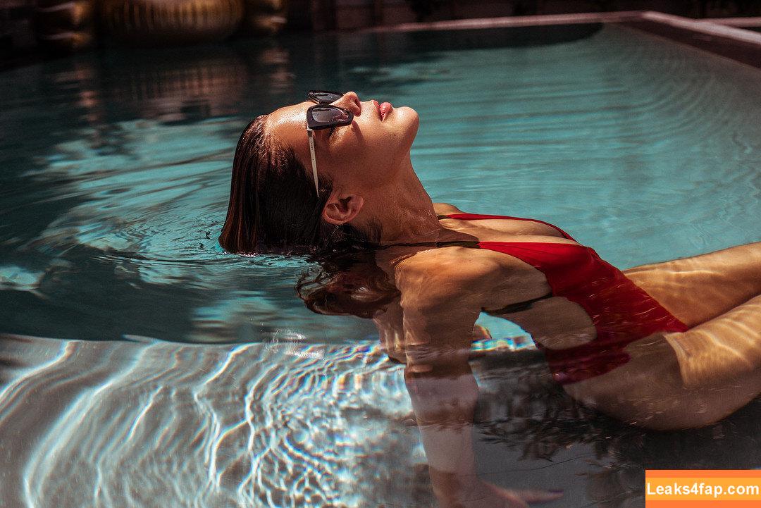 Iris Mittenaere / https: / irismittenaere / summerxiris leaked photo photo #0090
