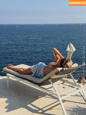 Iris Mittenaere photo #0144