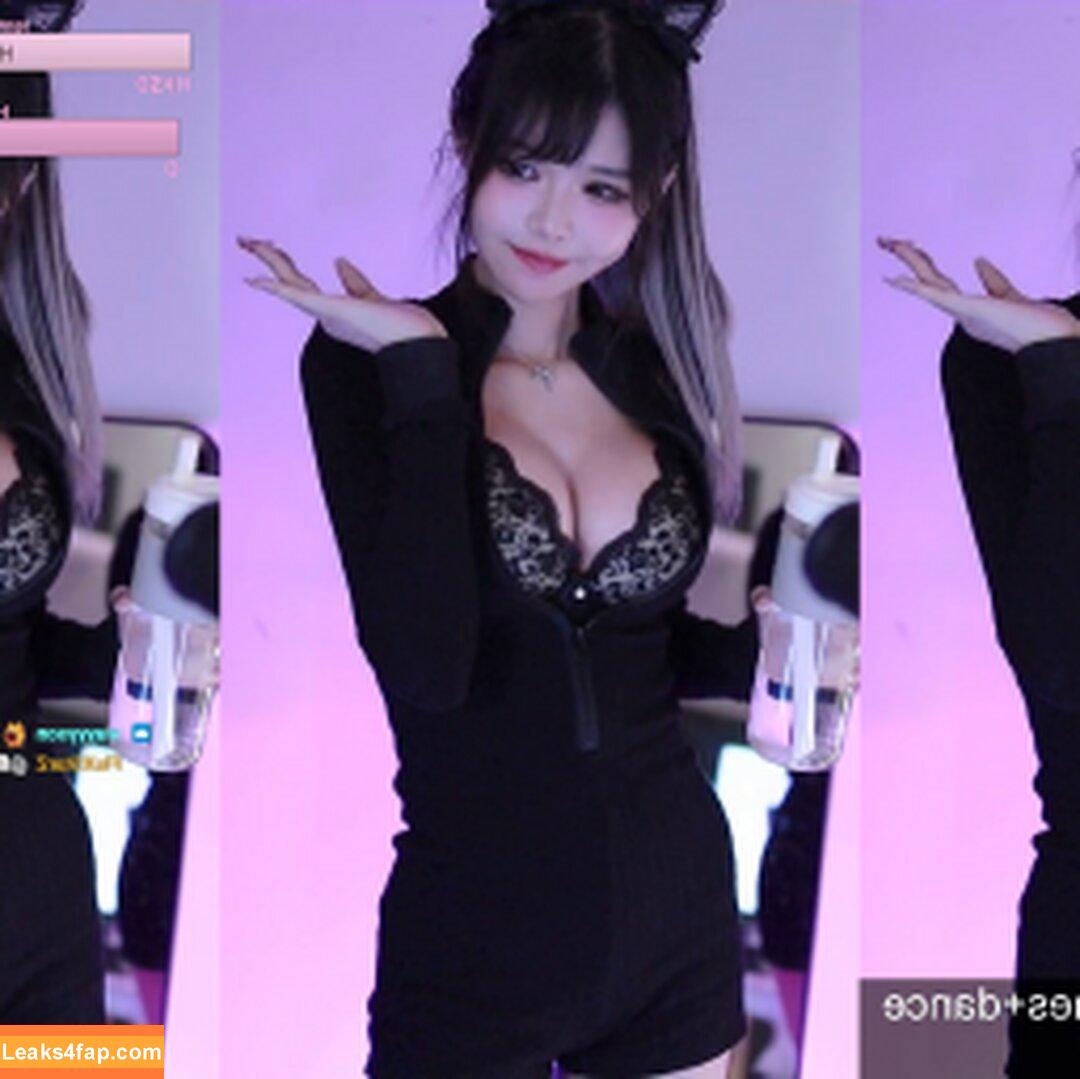 irissiri129 / irisyiyi_ / 艾怡 leaked photo photo #0066