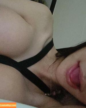 irissiri129 photo #0019