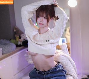 irissiri129 photo #0310