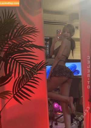 irissiri129 photo #0445