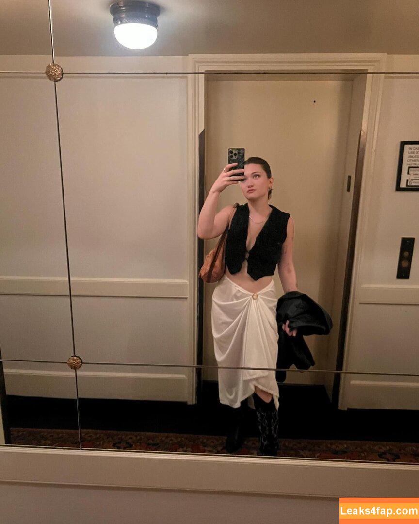 Isa Briones / isacamillebriones leaked photo photo #0045