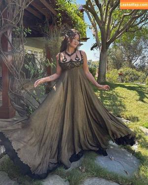 Isa Briones photo #0171