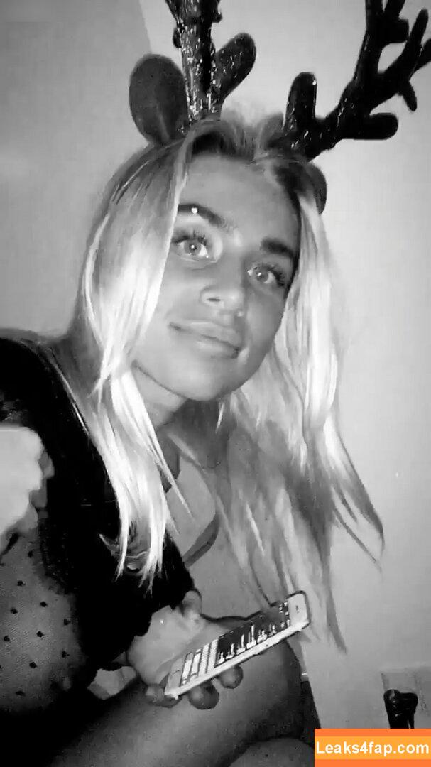 Isabel Ditlevsen / Isabelditlevsen leaked photo photo #0080