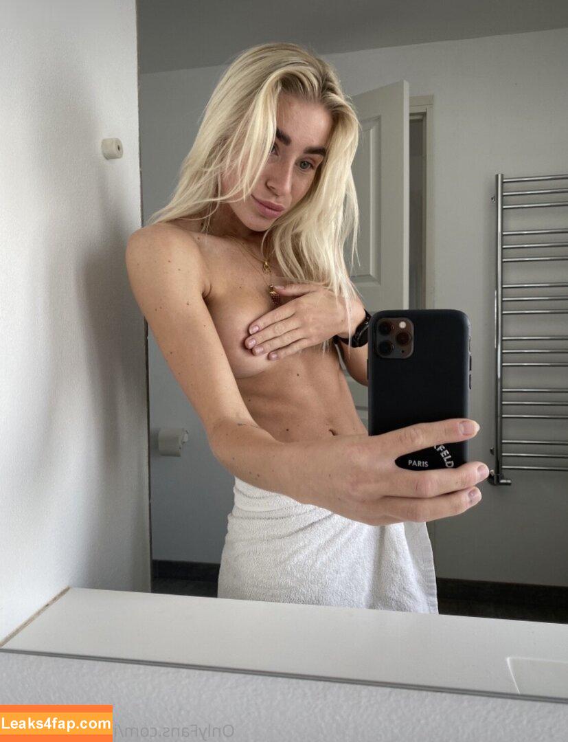 Isabel Ditlevsen / Isabelditlevsen leaked photo photo #0086