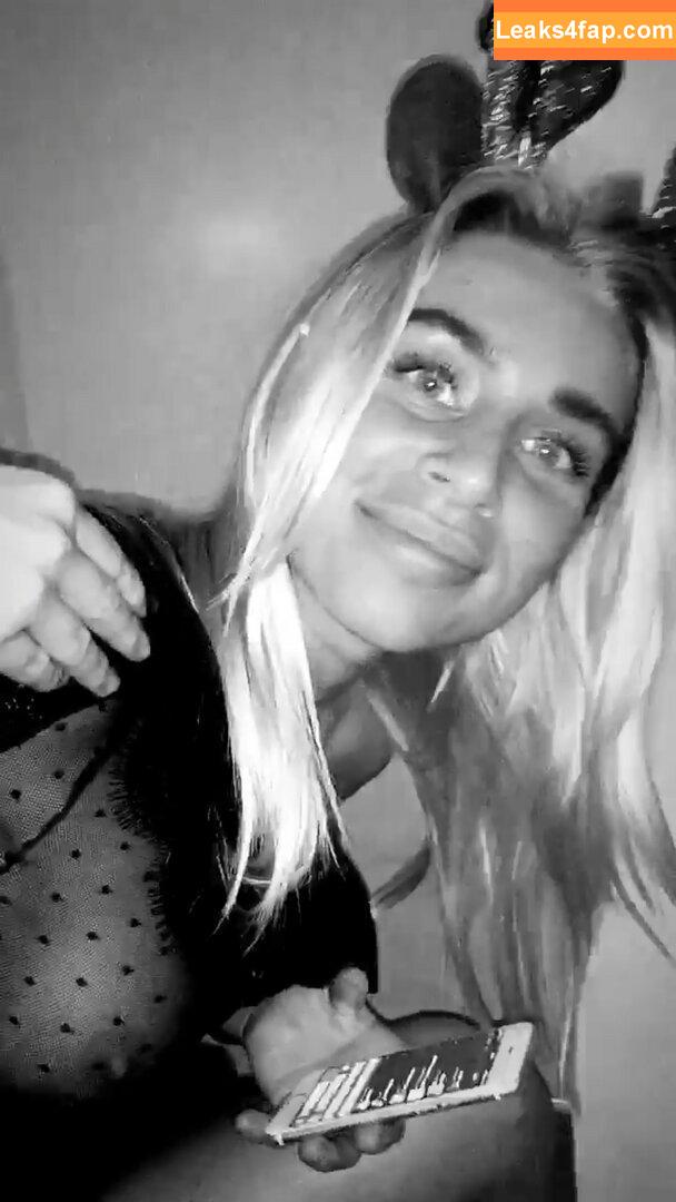 Isabel Ditlevsen / Isabelditlevsen leaked photo photo #0134