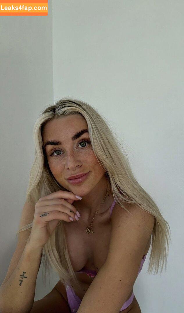 Isabel Ditlevsen / Isabelditlevsen leaked photo photo #0135