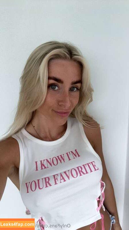 Isabel Ditlevsen / Isabelditlevsen leaked photo photo #0242