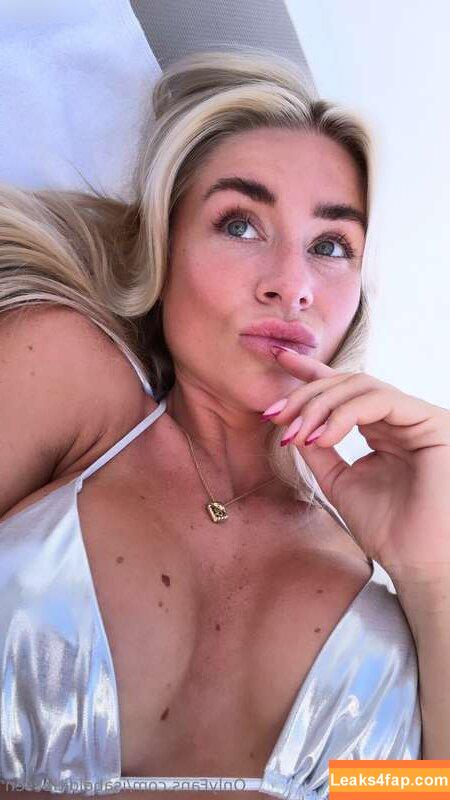 Isabel Ditlevsen / Isabelditlevsen leaked photo photo #0248