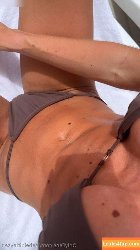 Isabel Ditlevsen / Isabelditlevsen leaked photo photo #0255