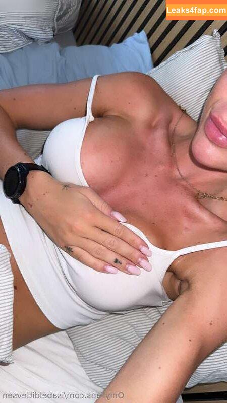 Isabel Ditlevsen / Isabelditlevsen leaked photo photo #0285