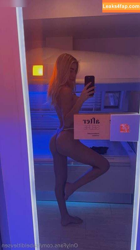 Isabel Ditlevsen / Isabelditlevsen leaked photo photo #0444