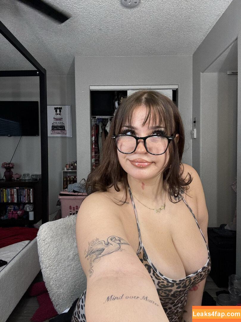 Isabel Pierce / Soggybreadx6 / isa.bnny6 leaked photo photo #0018