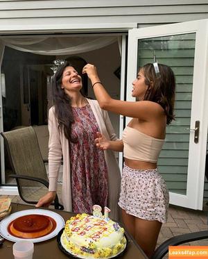 Isabela Merced photo #0047