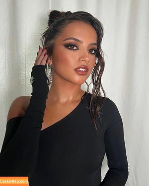 Isabela Merced photo #0082