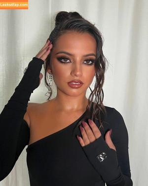 Isabela Merced photo #0084