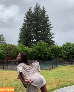 Isabela Merced photo #0134