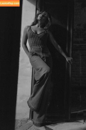 Isabela Merced photo #0163