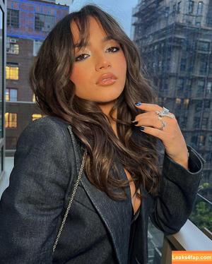 Isabela Merced photo #0215