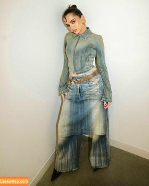 Isabela Merced photo #0322