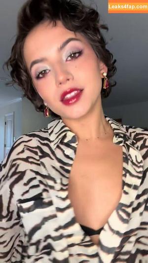 Isabela Merced photo #0969