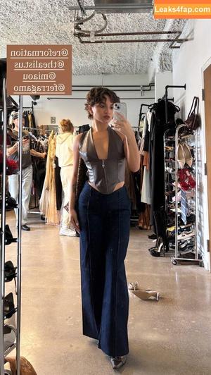 Isabela Merced photo #0997