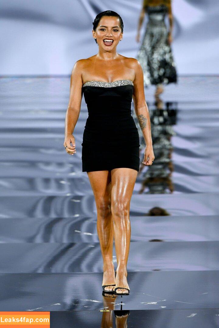 Isabela Merced / isabelamerced leaked photo photo #1078