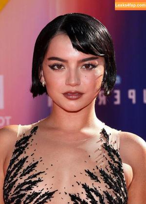 Isabela Merced photo #1003