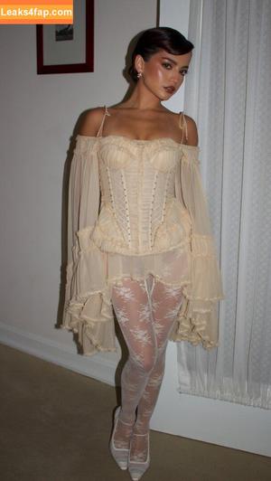 Isabela Merced photo #1099