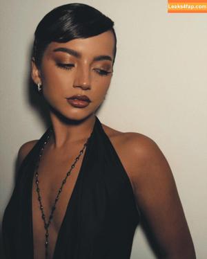 Isabela Merced photo #1123