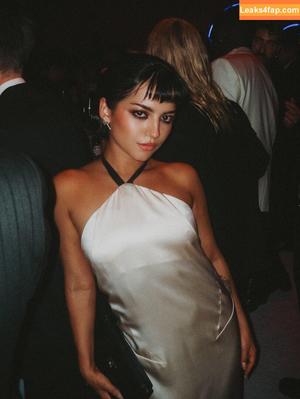 Isabela Merced фото #1242