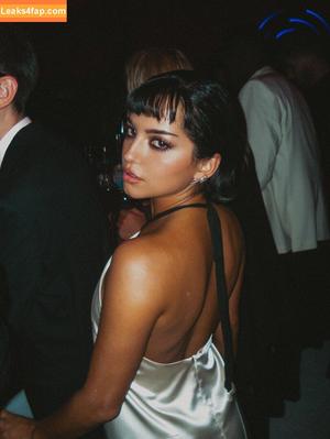 Isabela Merced фото #1243