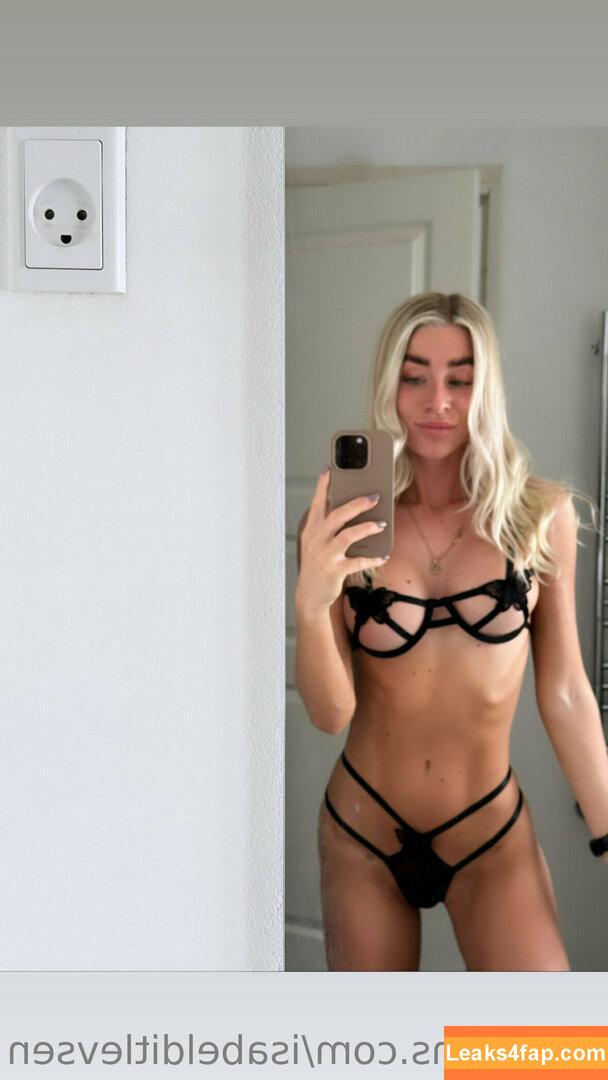 isabelditlevsen /  leaked photo photo #0058