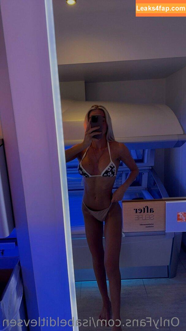 isabelditlevsen /  leaked photo photo #0069