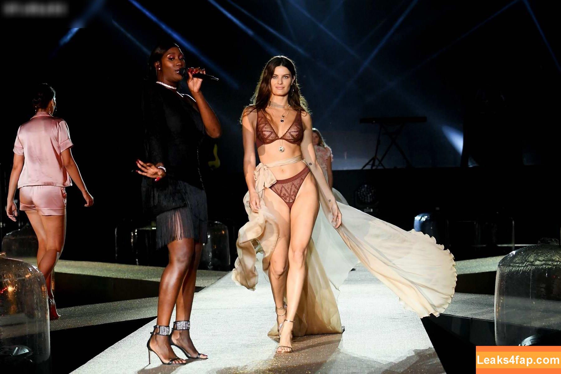 Isabeli Fontana / isabelifontana / isafontaneli leaked photo photo #0130
