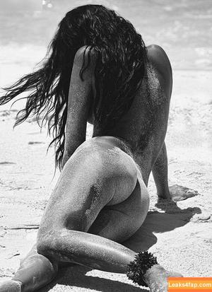 Isabeli Fontana photo #0050
