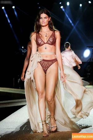 Isabeli Fontana photo #0125