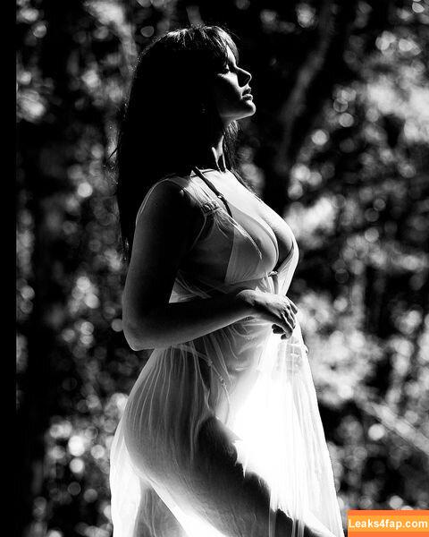 Isabella 110022 / isabella.110022 leaked photo photo #0005