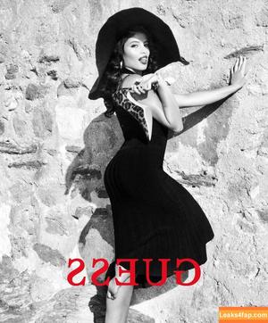 Isabella Carr photo #0280