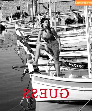 Isabella Carr photo #0283